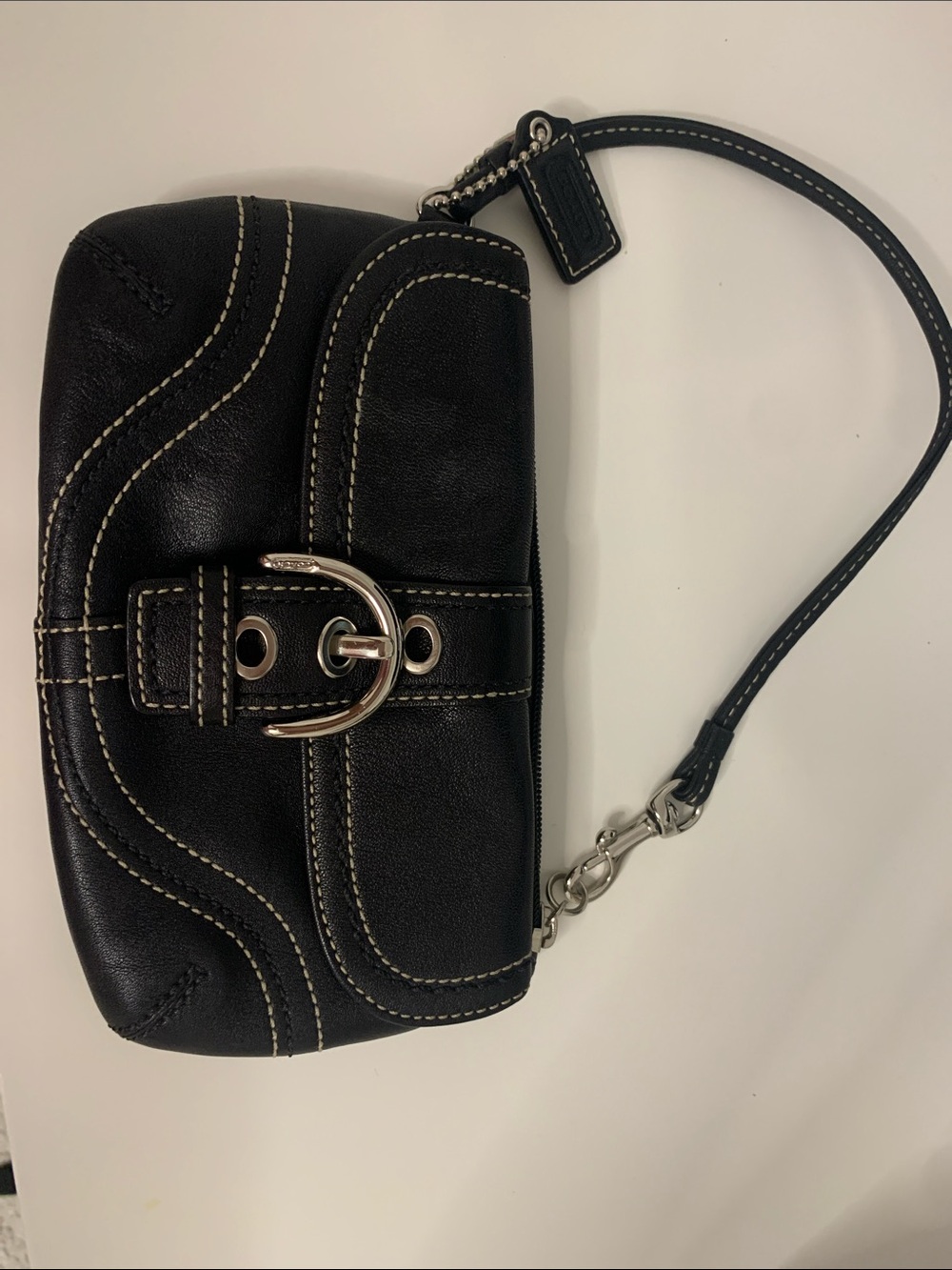 Coach Black Leather Wristlet Clutch with Contrast Cream Stitching